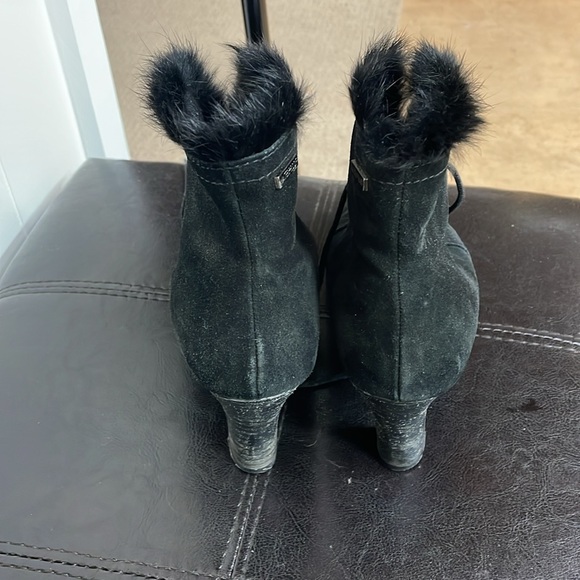 Size 6.6 waterproof leather suede high heel winter boots - Picture 2 of 8